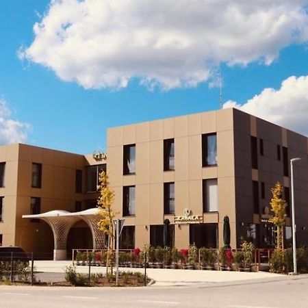 Intergroup Business&Design Hotel Ingolstadt Kosching Exterior foto