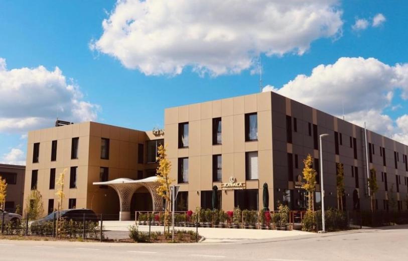 Intergroup Business&Design Hotel Ingolstadt Kosching Exterior foto
